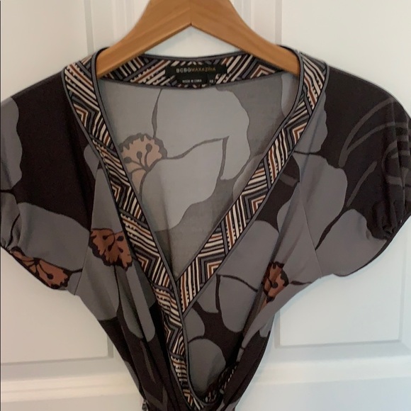 BCBG Maxazria short sleeved faux wrap top - Picture 3 of 7